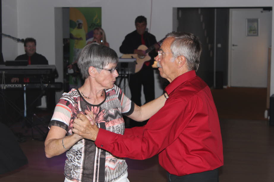 tanzfabrik_bodensee_tanz_in_den_mai_2013_hartwig (24)